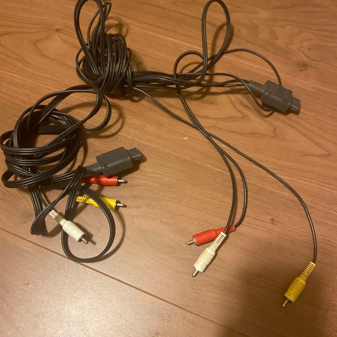 【送料無料】任天堂　ニンテンドー64本体一式ソフト付き　NUS-001