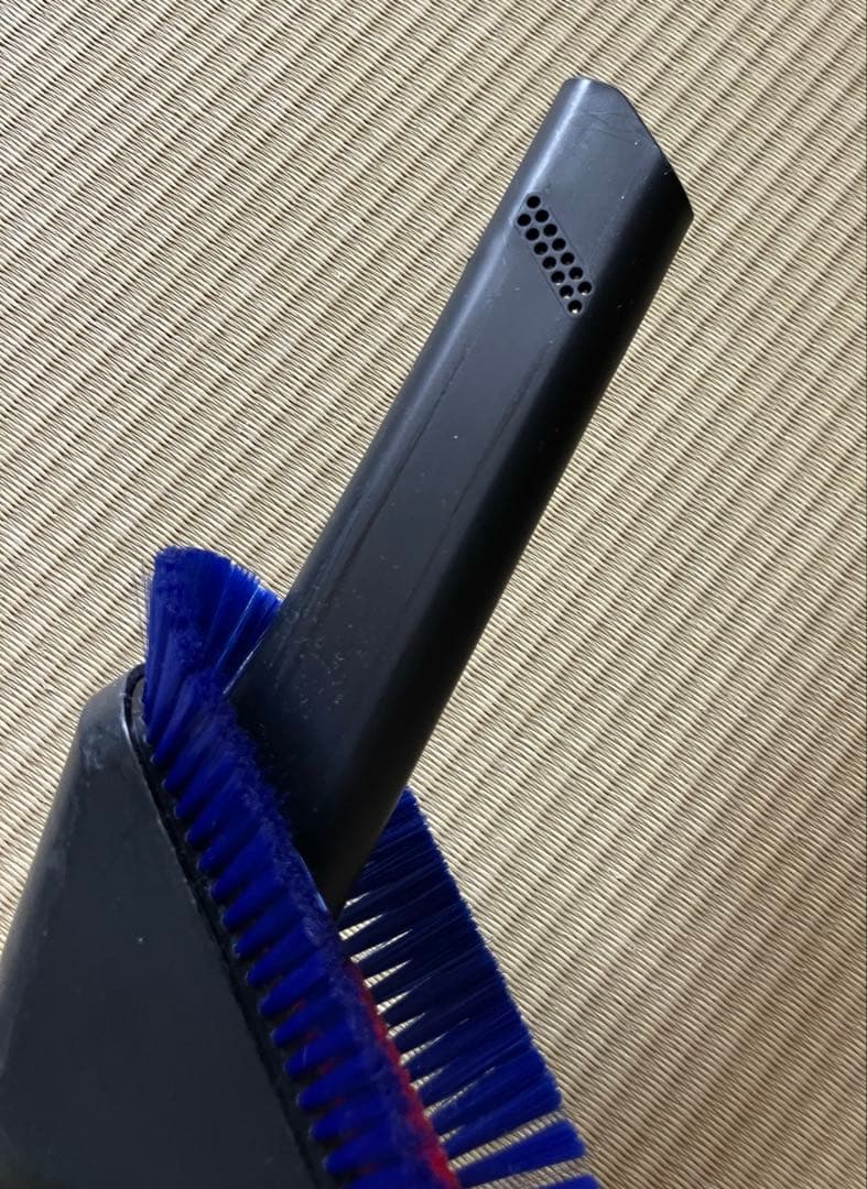 予備バッテリー付 DysonPencilVac Fluffycones SV50