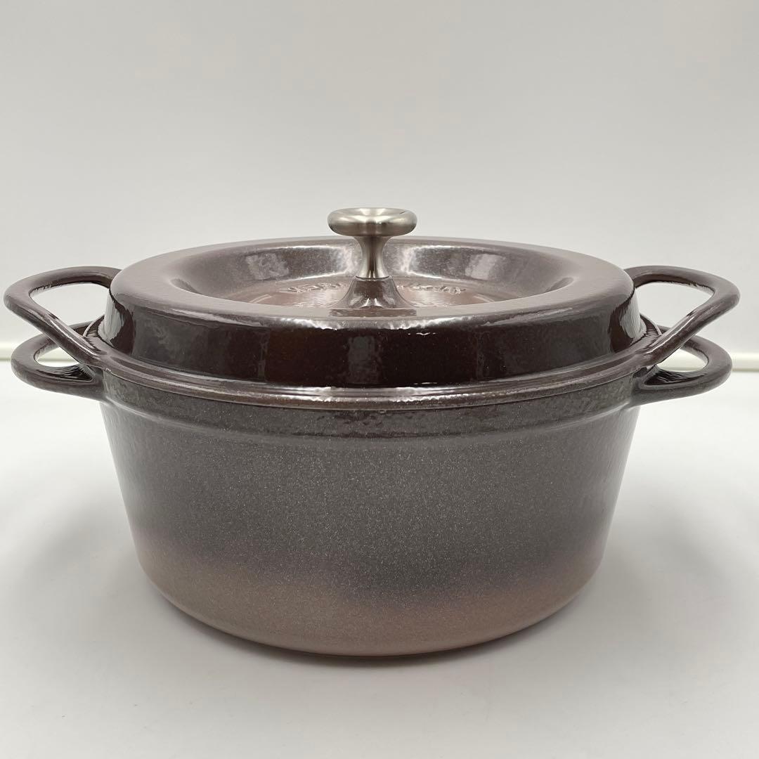 美品　VERMICULAR オーブンポットラウンド22cm パールブラウン