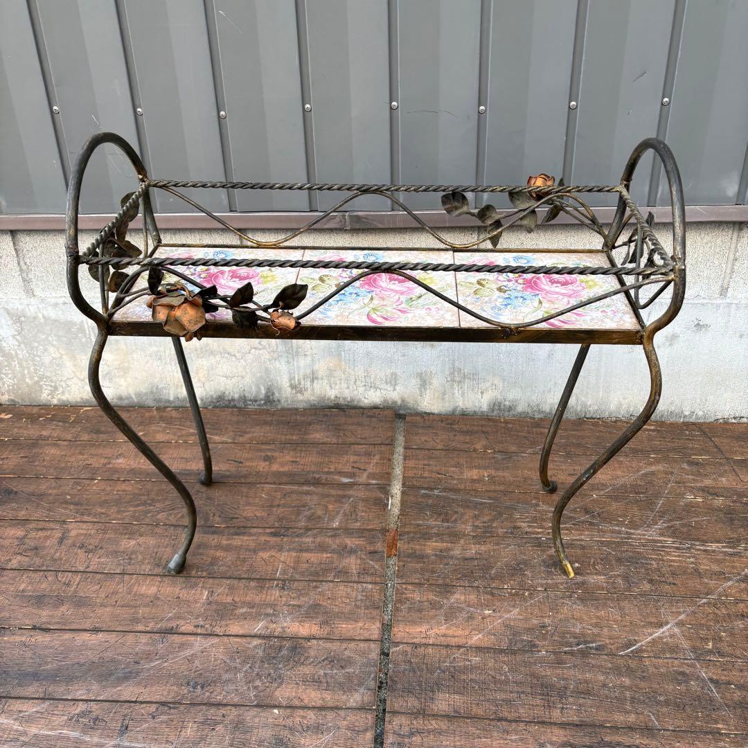アンティーク 薔薇モチーフ アイアンラック 飾り棚 フラワーラック ビンテージ