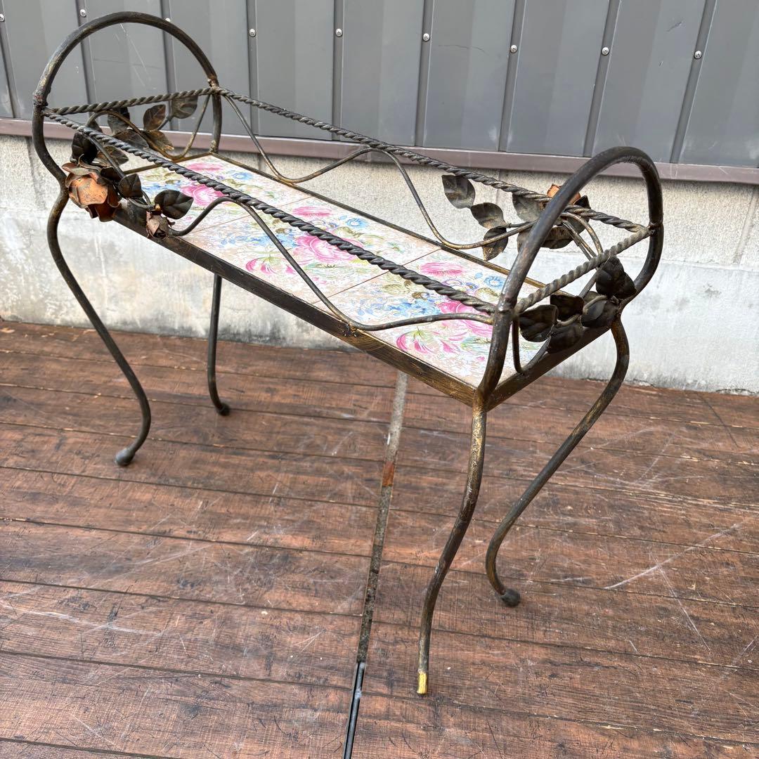 アンティーク 薔薇モチーフ アイアンラック 飾り棚 フラワーラック ビンテージ