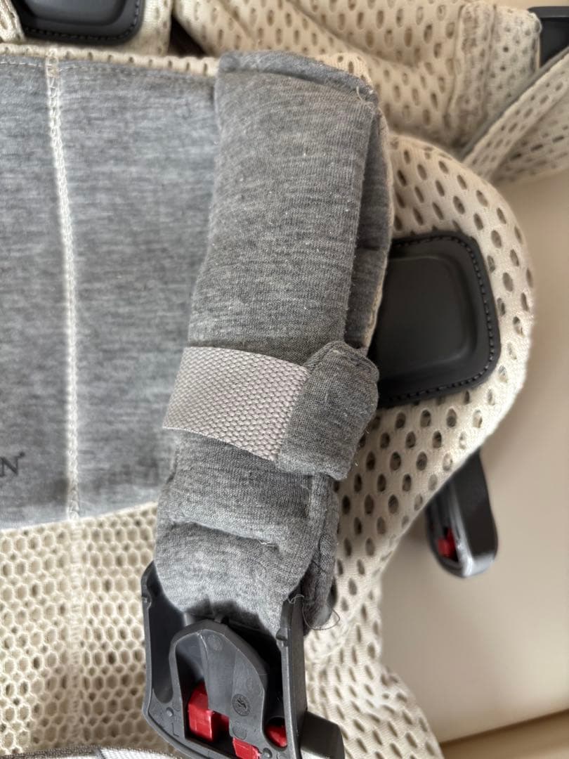 14日発送ベビービョルン　ハーモニー　クリーム