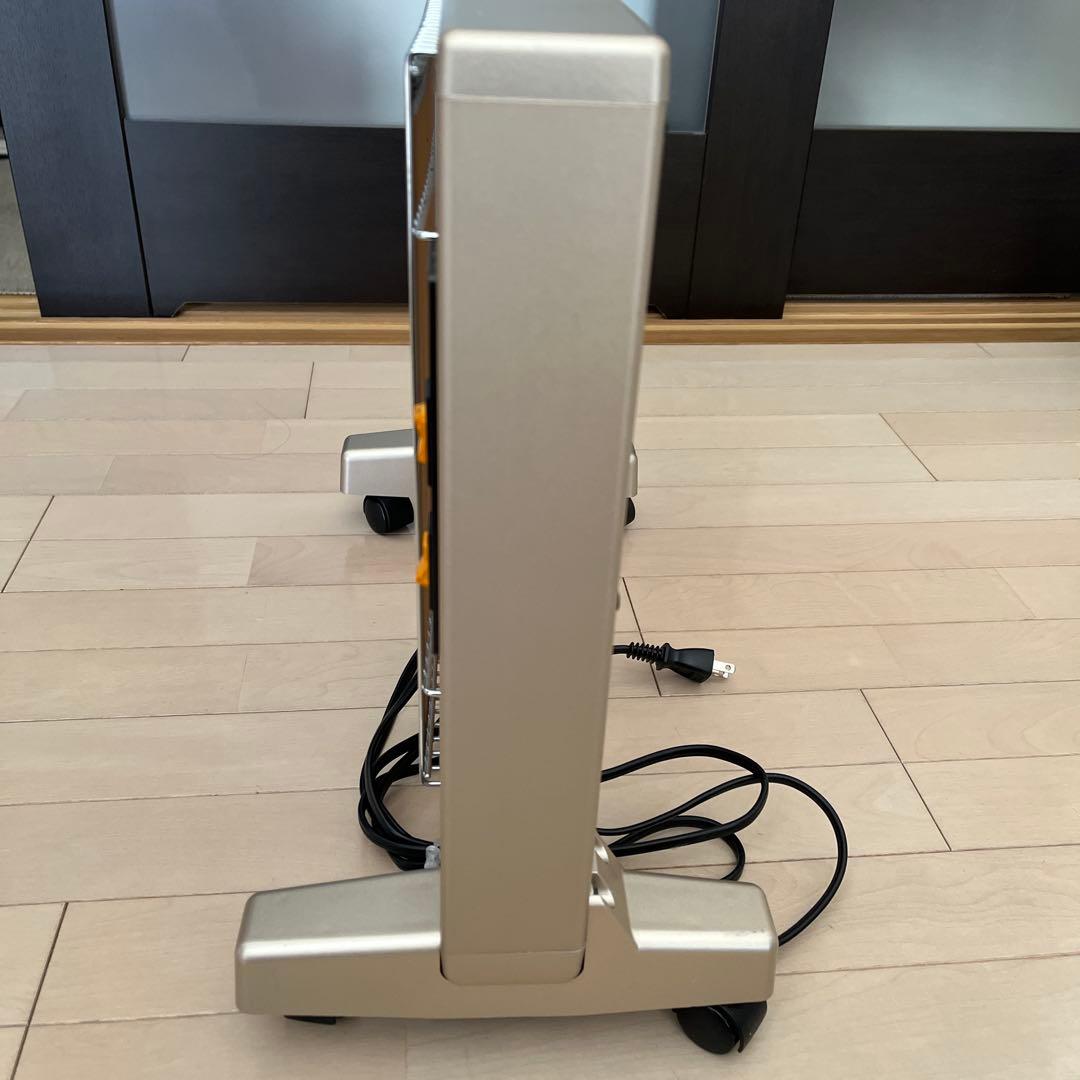 遠赤外線暖房機　サンルミエ　キュート　　E800LS 日本製