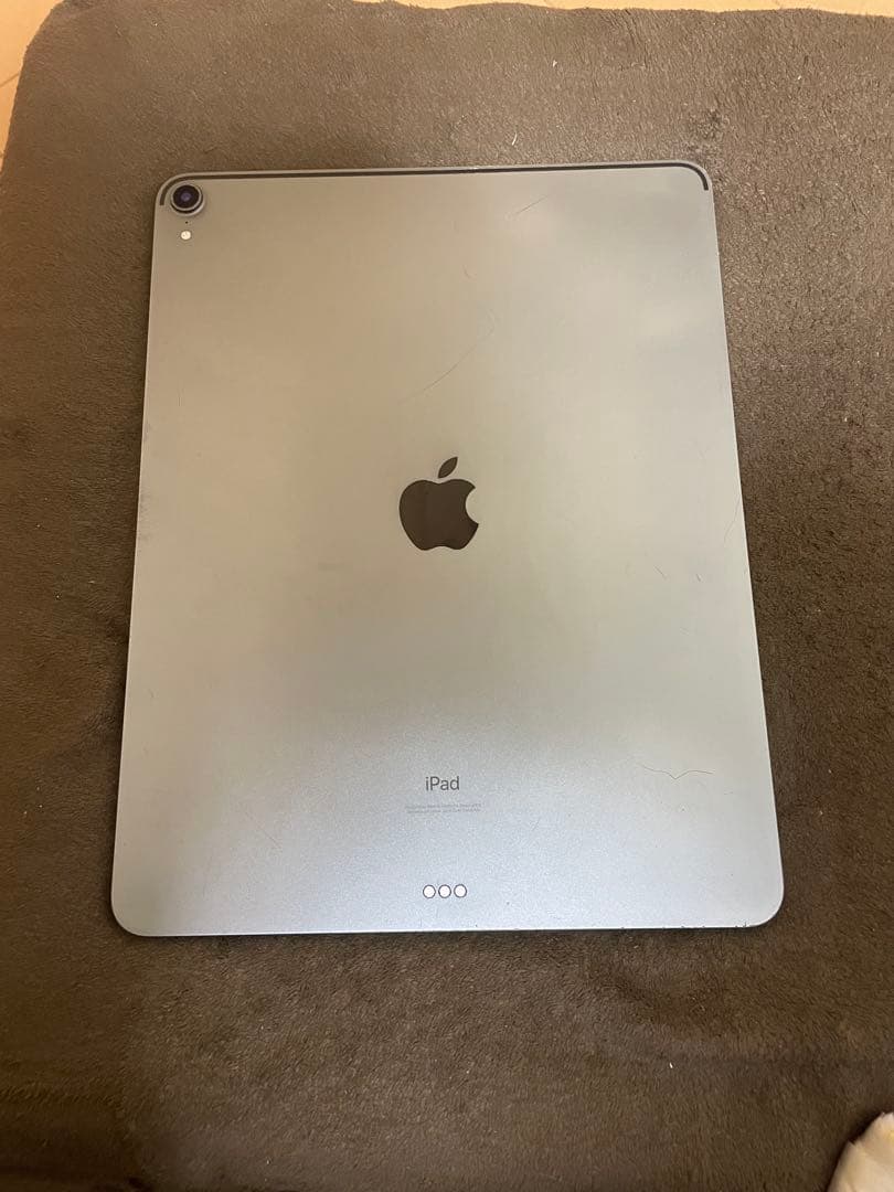 ジャンク品iPad Pro12.9第3世代スペースグレイWi-Fiモデル本体