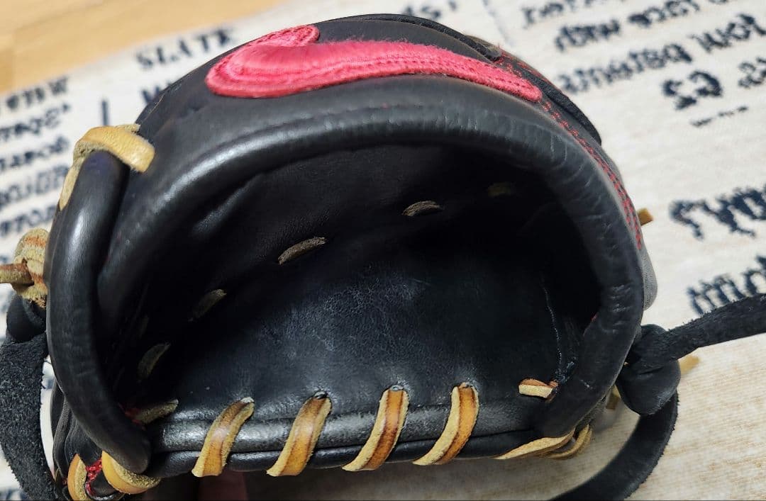 メイさん専用ナイキ　軟式内野用　松井稼頭央モデル