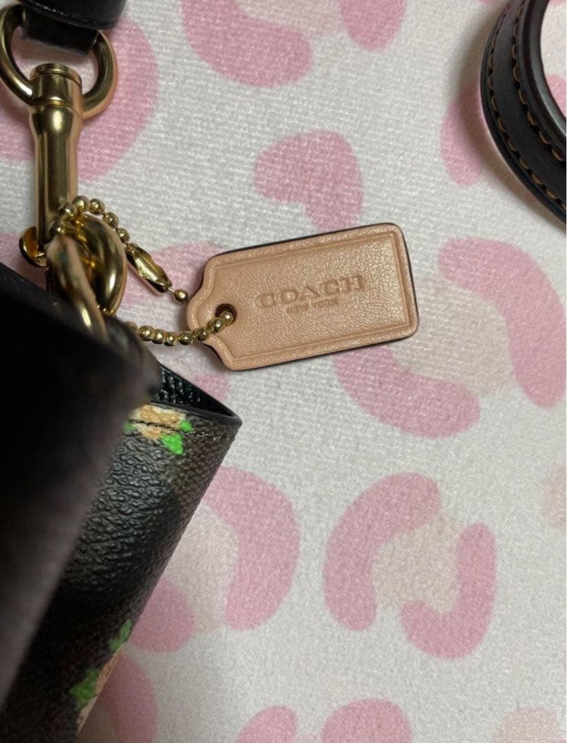 未使用♡ 断捨離中　コーチ　coach 小花　春　花柄　可愛い　ショルダー