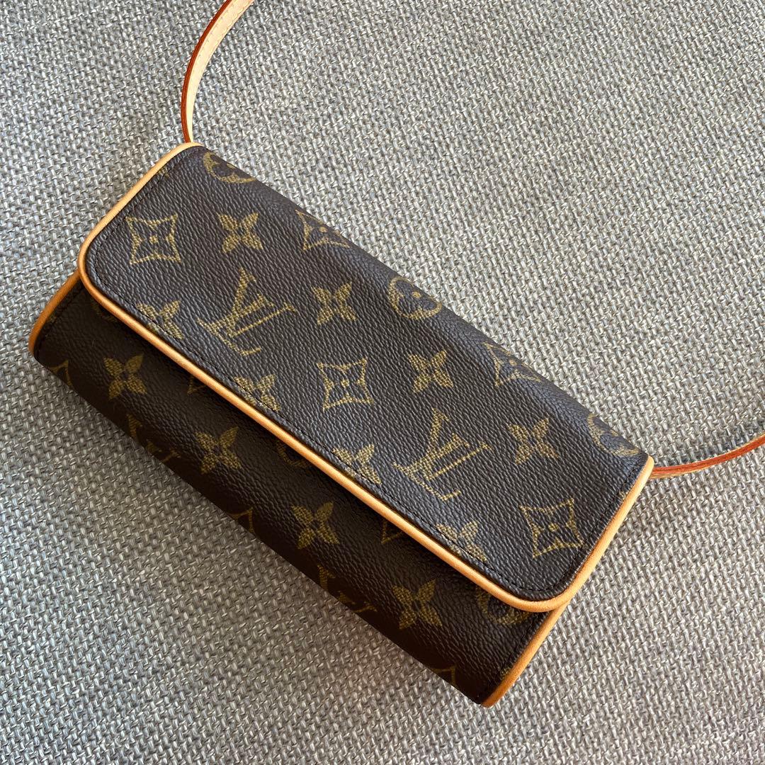 【LOUIS VUITTON】ヴィトン ポシェットツインPMモノグラム極美品！