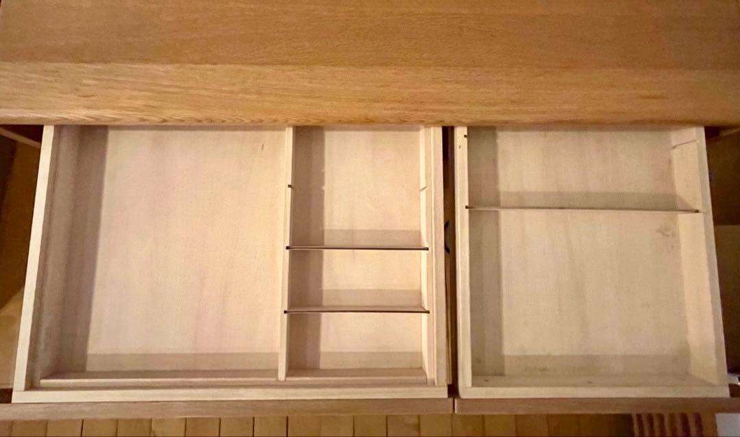 カリモク × ベネッセ 【学習机セット:① 机 】集中できる環境を考えた 学習机