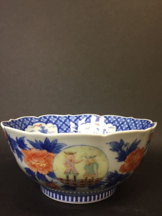 古い深川製磁の 花卉人物色絵 大鉢  明治期