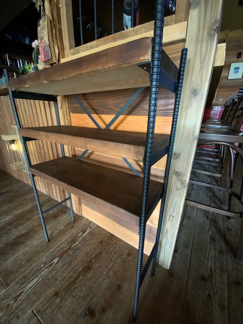 アイアン３段シェルフ　重くてゴツい　男前インテリア