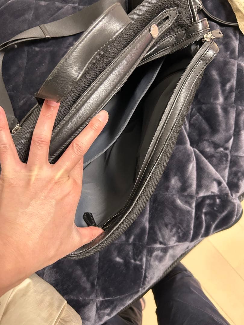 FENDI テクニカルニットバッグ