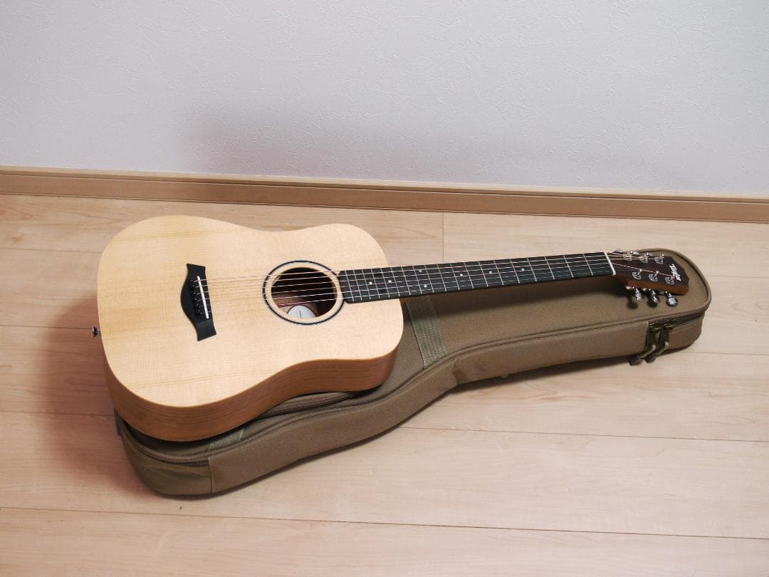 Baby Taylor BT-1（ミニアコースティックギター）
