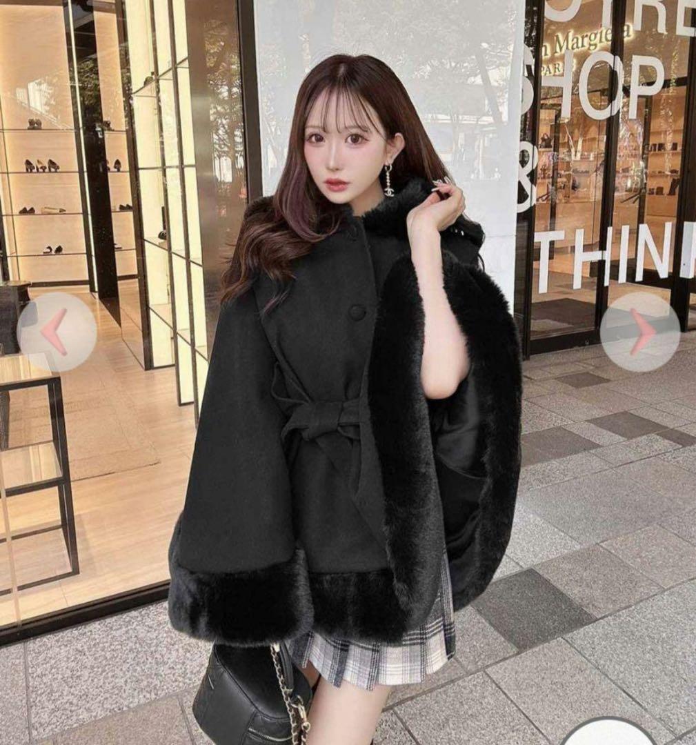 Cherimi シェリミー フードファーポンチョ ブラック