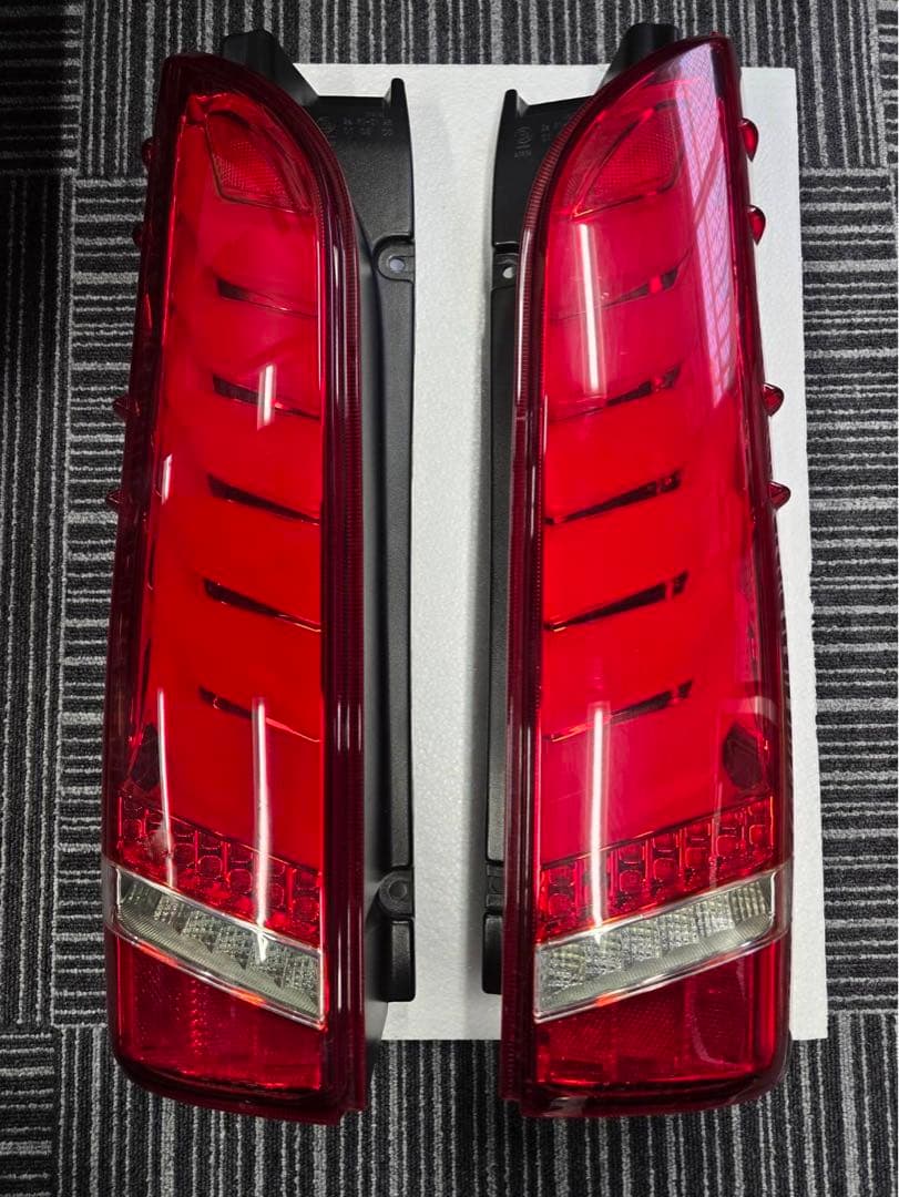 ヴァレンティ/ハイエース/JEWELジュエルLEDテールランプ/ウルトラシグマ