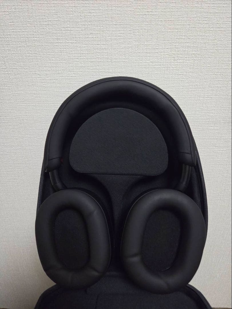 ワイヤレスヘッドホン ブラック オーバーイヤー