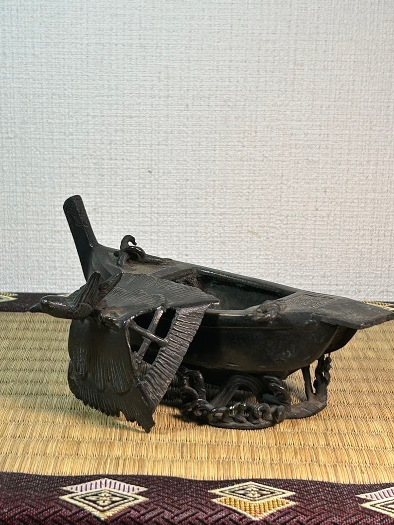 銅製香炉　舟と千鳥