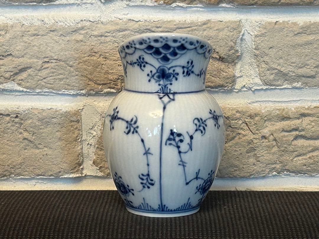 【新品】ロイヤルコペンハーゲン　クリーマー大　ブルーフルーテッド　ハーフレース