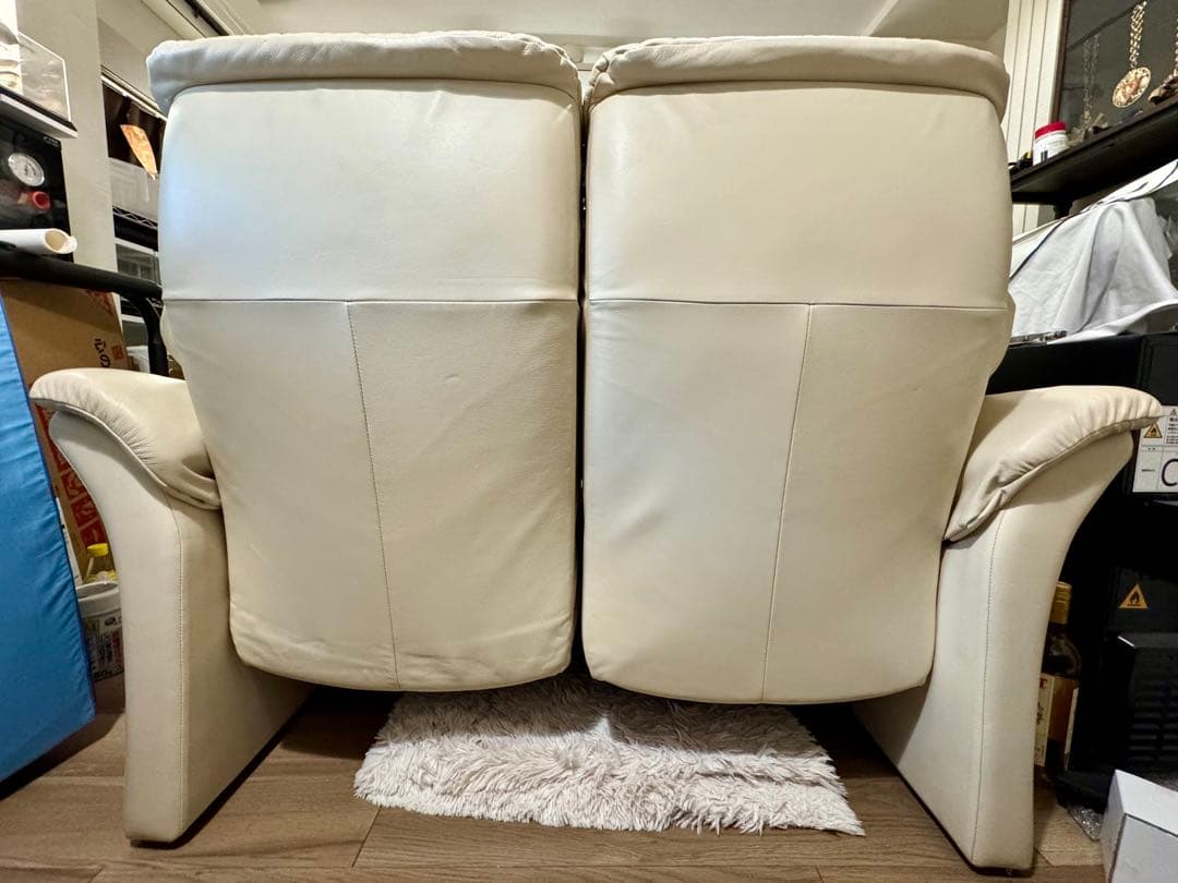 イエリアーダ フィヨルド レザー 2人掛け リクライニングソファ