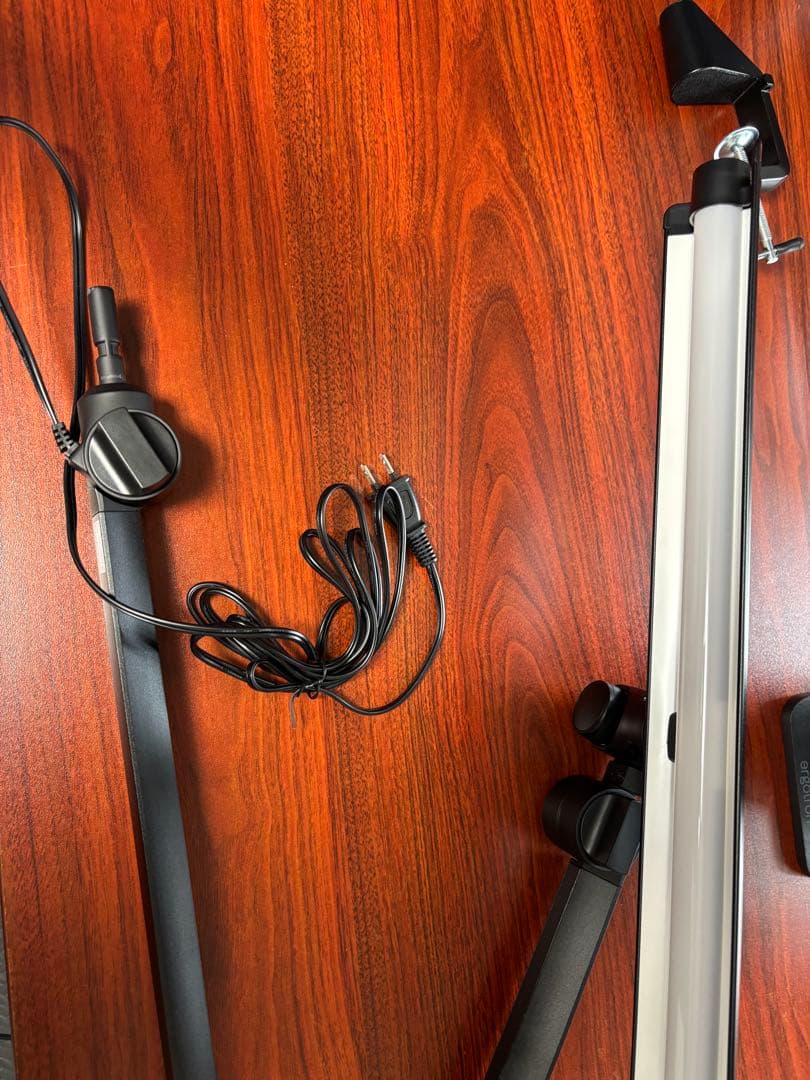 Z-Chroma 自然光に最も近い led デスクライト 目に優しい 調光