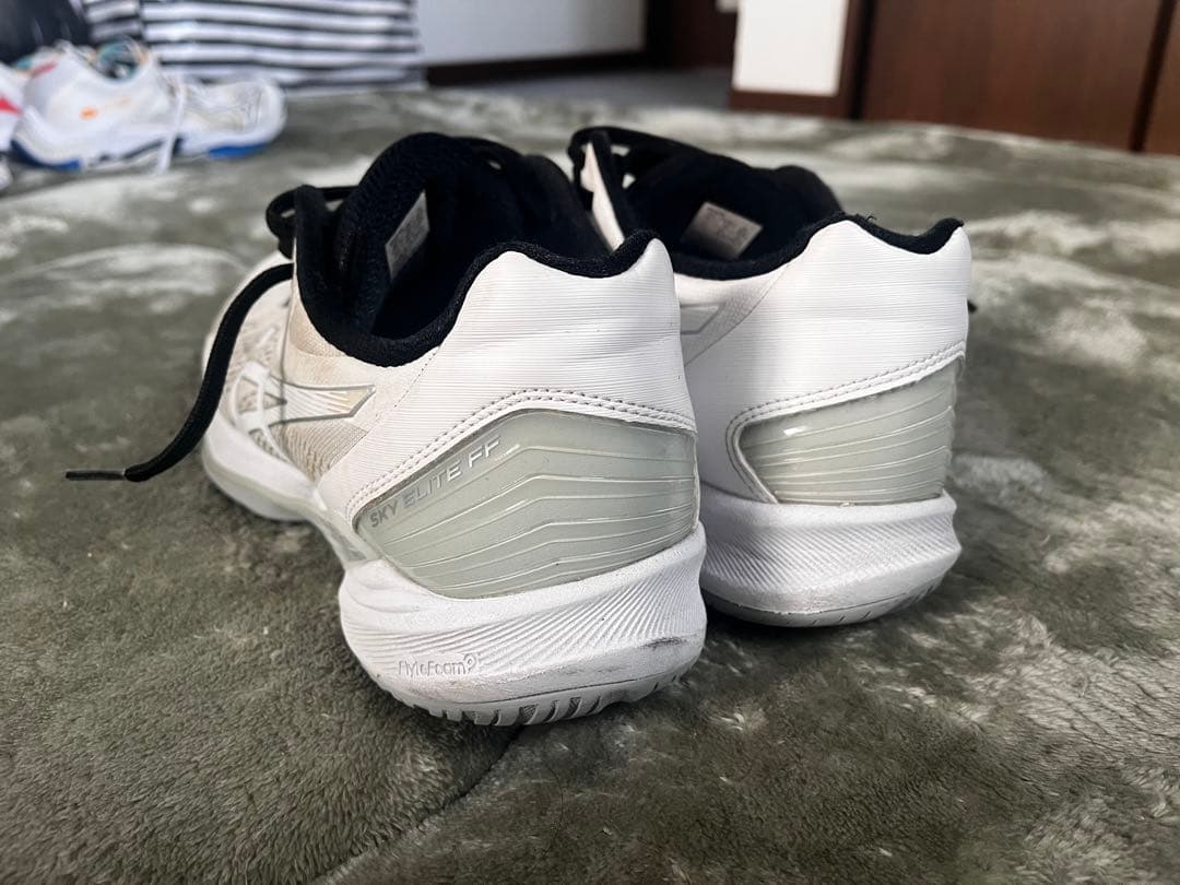 ASICS スカイエリートff2 バレーボールシューズ ホワイト