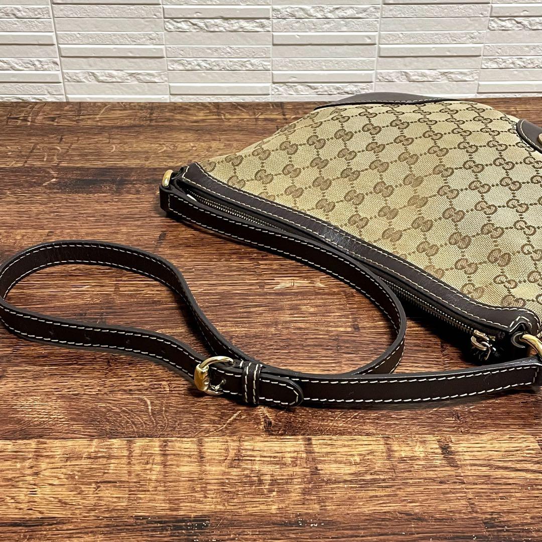グッチ GGキャンバス × レザー ショルダー バッグ メッセンジャー.