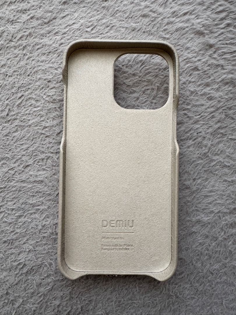 DEMIU　BALLON iPhone15ProMax ベージュ　ストラップ