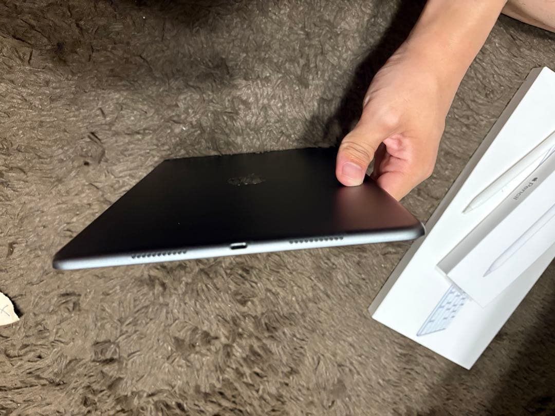 Apple iPad air第3世代スペースグレーwifiモデル　64GB
