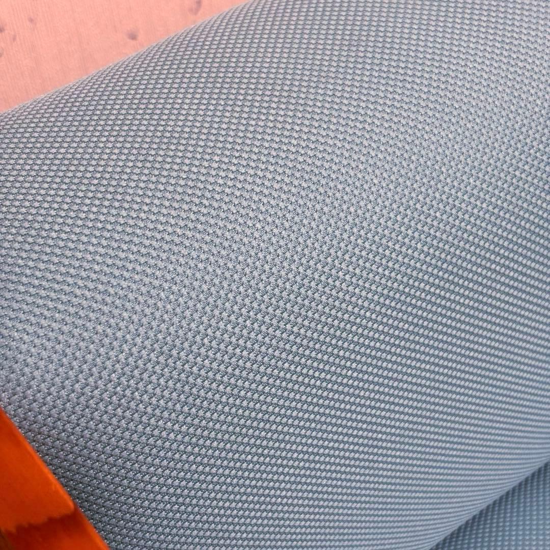 【美品】お洒落　ラウンジチェア　　大手企業設置品　北欧風　天然木