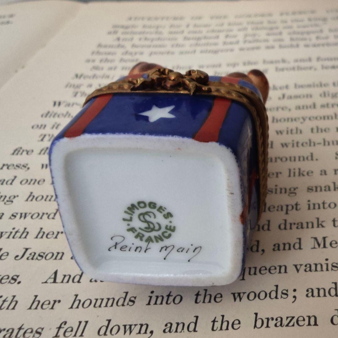 リモージュボックス　トリコロールリボンのテディベア　フランス製トリンケット