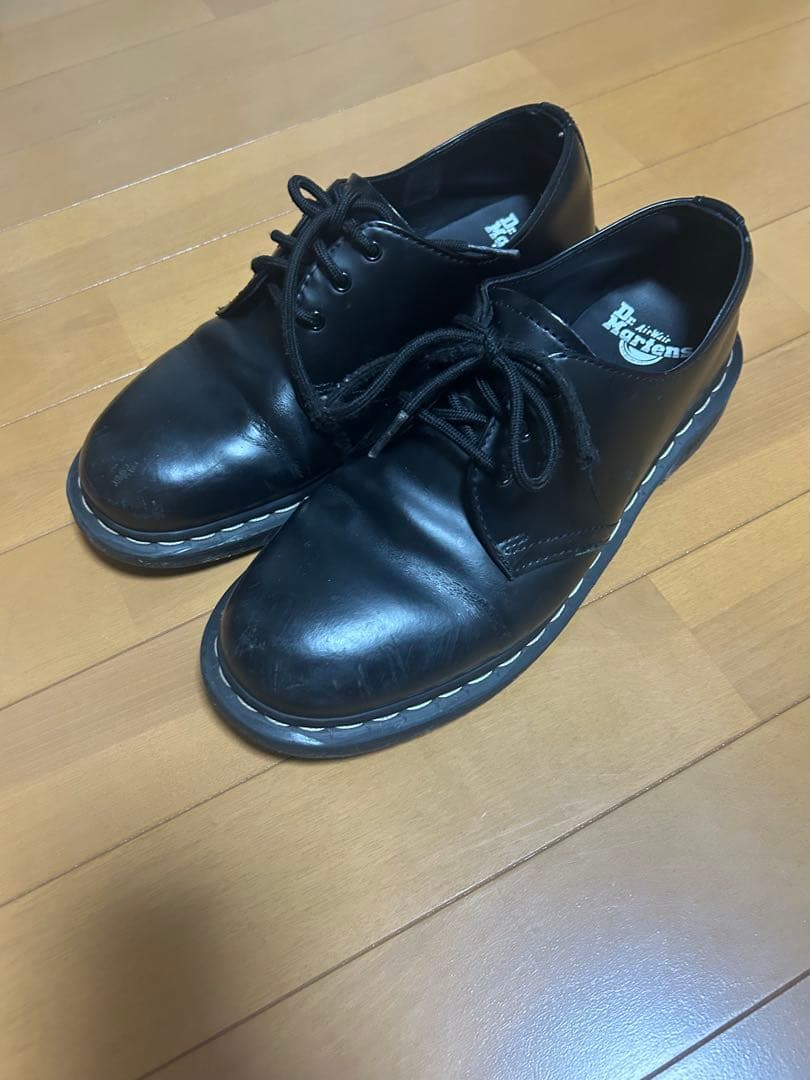 Dr. Martens ブーツ　白ステッチ