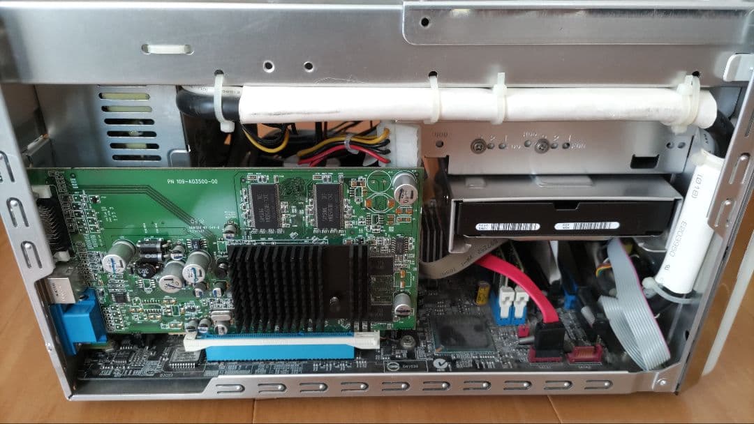 XCcube キューブ型 WindowsXP 自作パソコン WinDVD付き