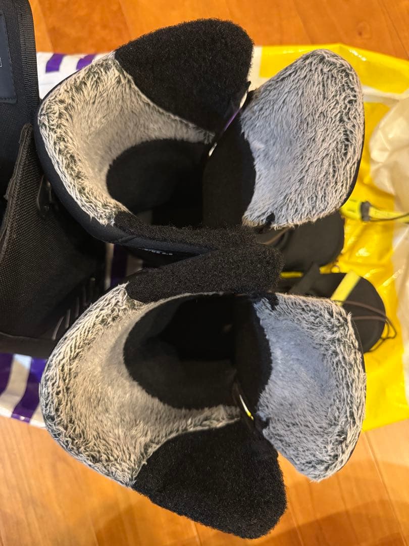 【値下げ】FLUX スノーボードブーツ 23.5 ボア