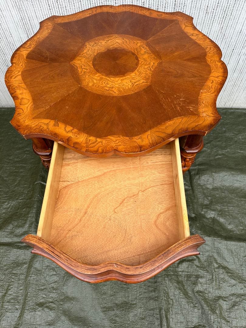 【オケージョナルテーブル】チェスト　木製　花台　飾台　収納　アンティーク◎