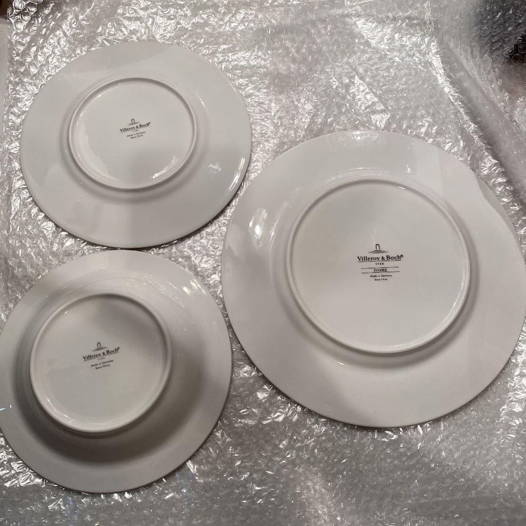イボワール　ビレロイボッホ　プレート　サラダ　スープ　メイン　ディッシュ