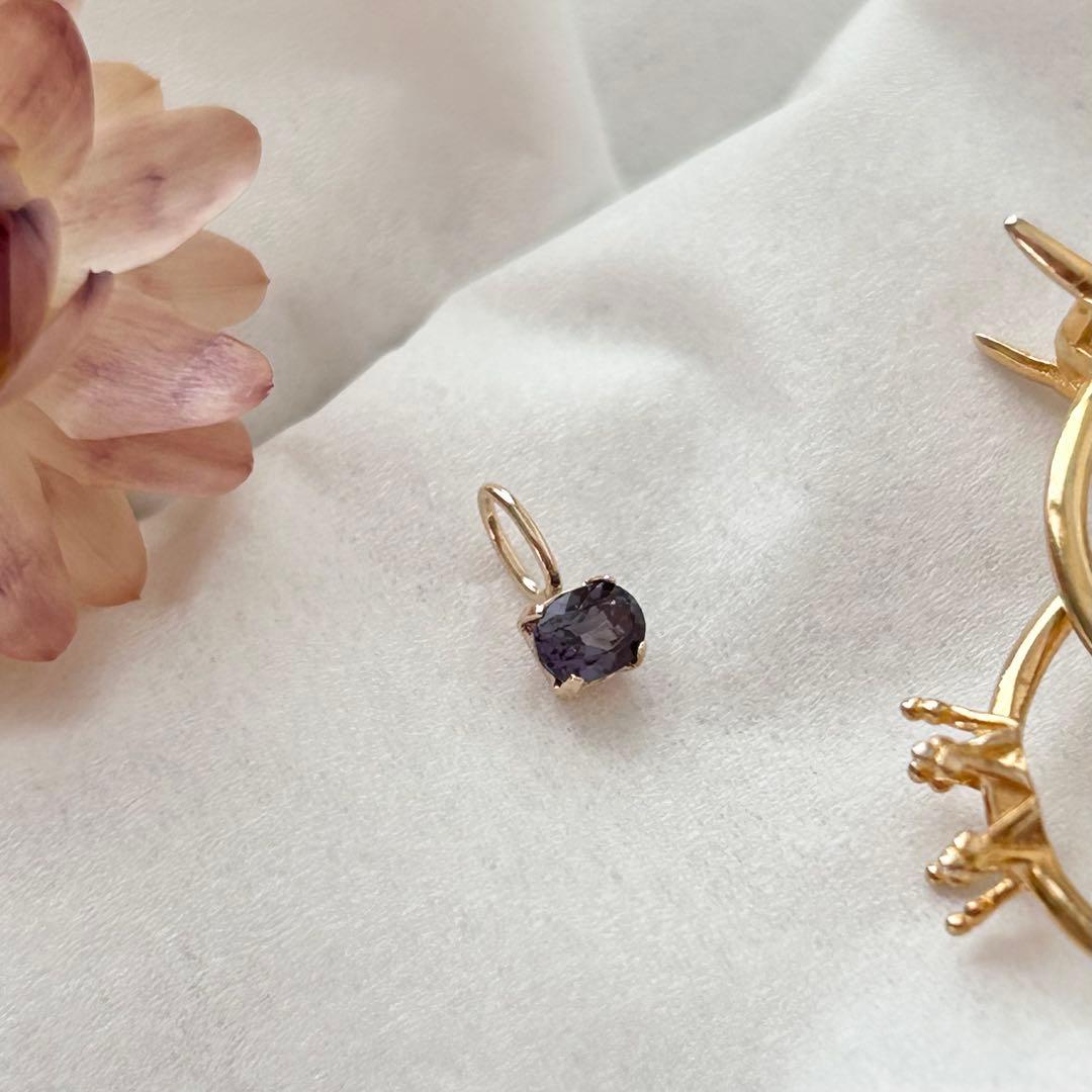 ベキリーブルーガーネットのK10ペンダントトップ ソーティング付き♪