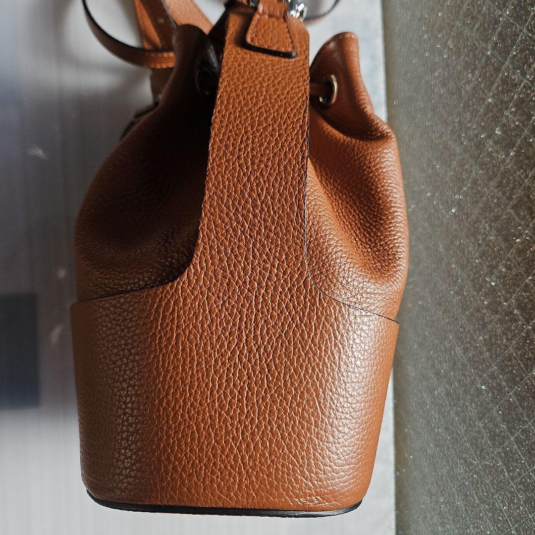 オーロラプレステージ シュリンクレザー巾着バッグ茶AURORA PRESTIGE