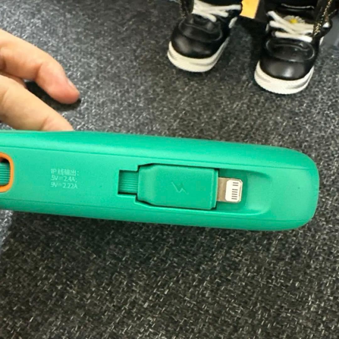 baseus 王一博 限定色 バッテリー 10000mAh