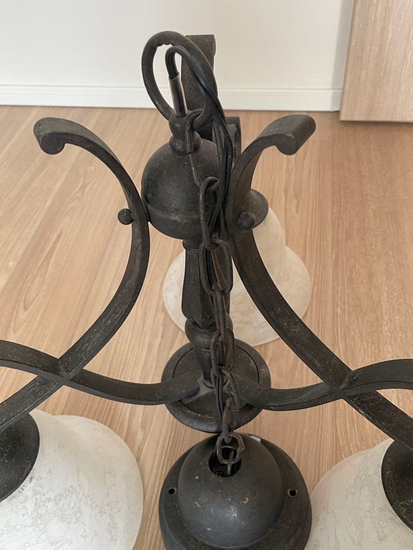 KOIZUMI クラシックスタイル 3灯シャンデリア