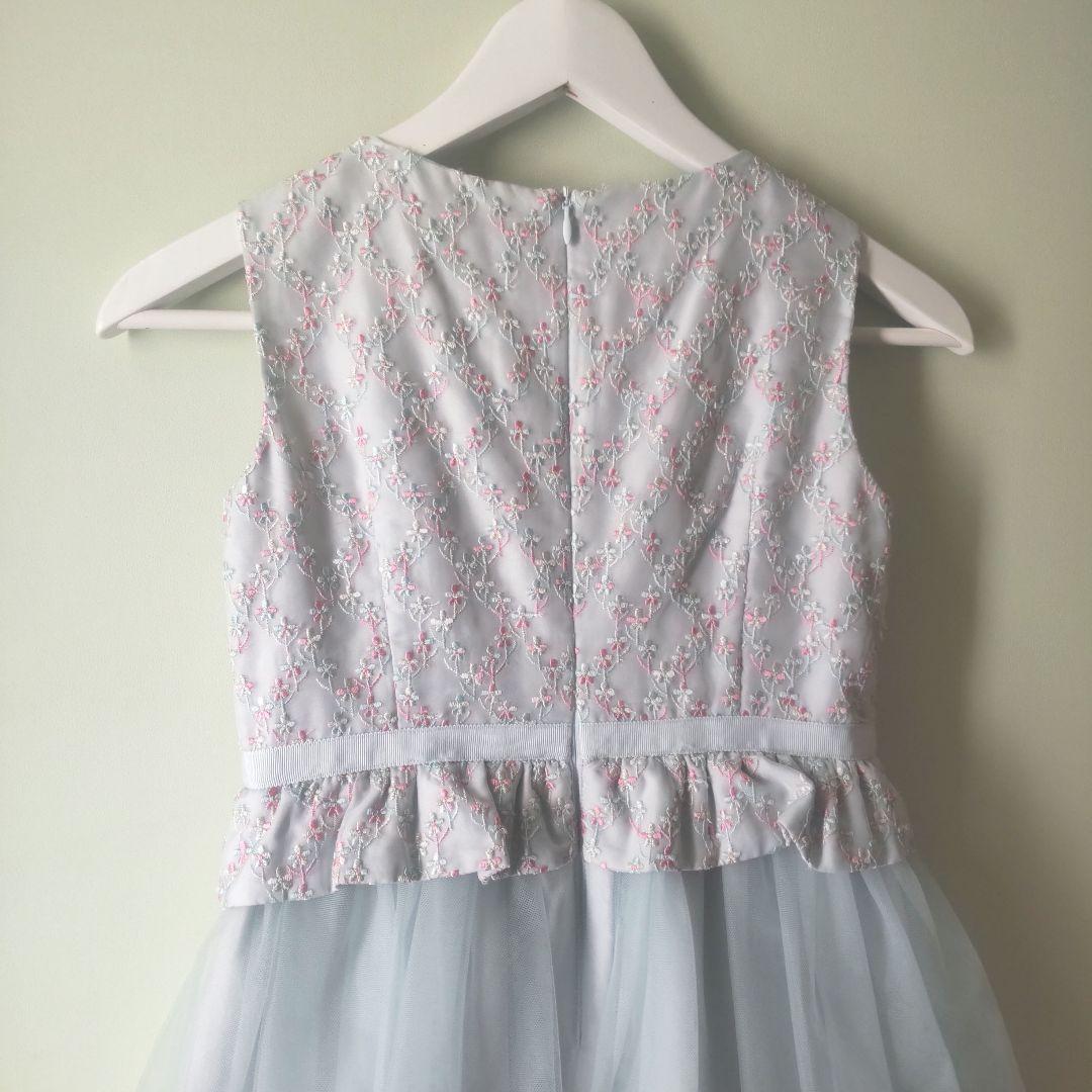 最終価格　TOCCA 刺繍花柄　シフォン　水色　ワンピースドレス　140