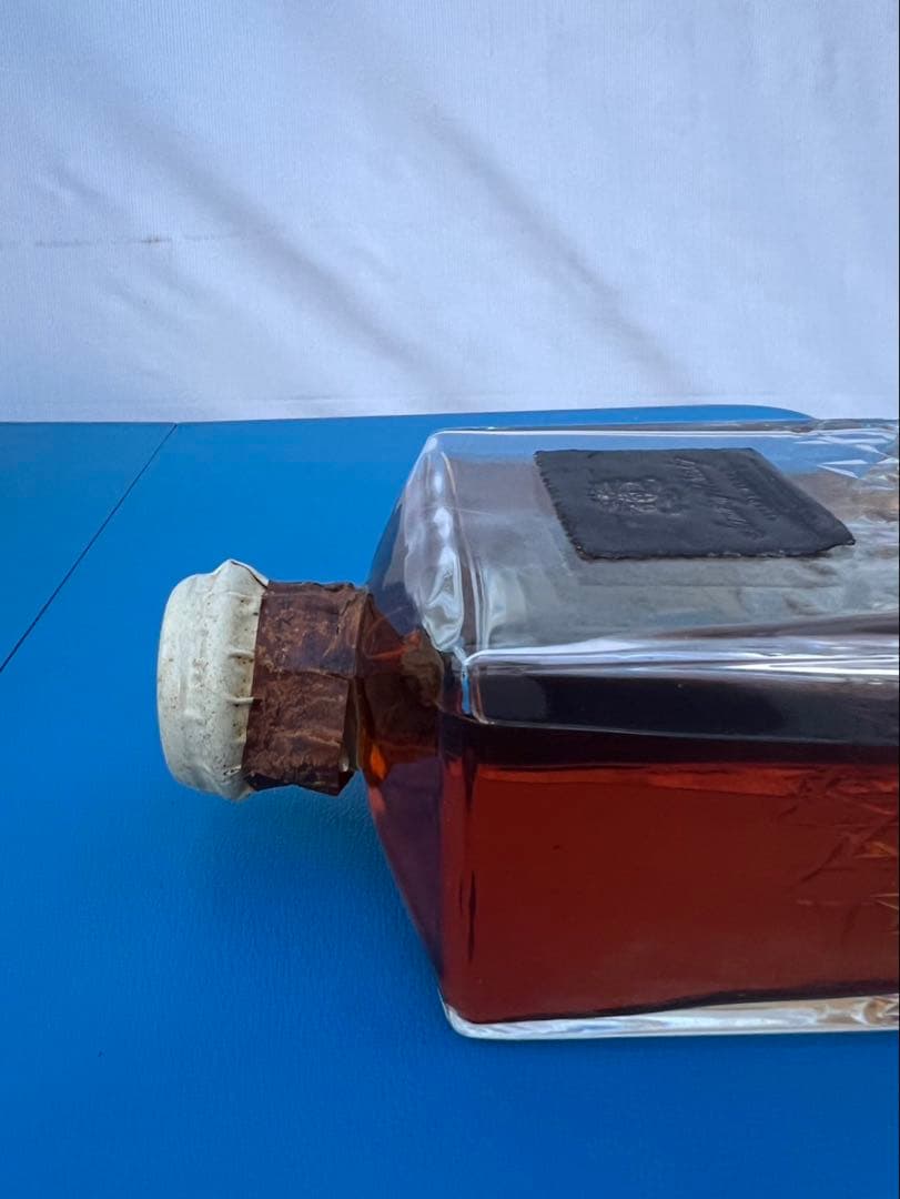 サントリーウイスキー インペリアル 未開封　液漏れなし600ml⭐︎