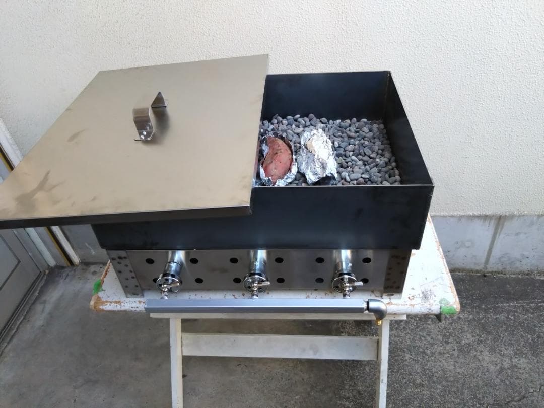 やきいも　鉄板釜　石焼き芋焼けます　さつまいも　独立開業　プロパンガス　グリドル