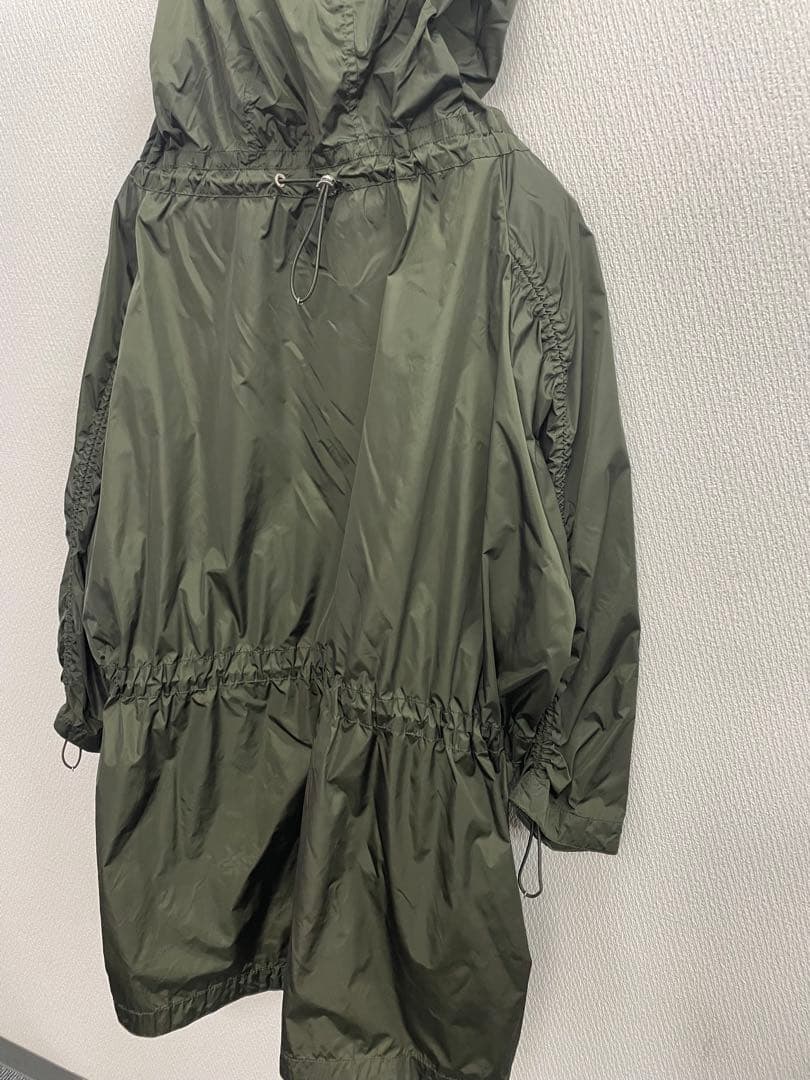 モンクレール　トレンチコート　レインコート　フリル　カーキ　モッズコート　0