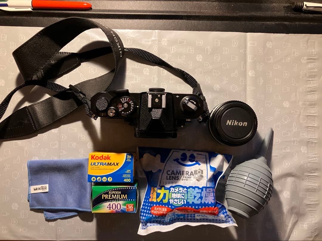Nikon ニコン New FM2 ブラック フィルムカメラ レンズ付属