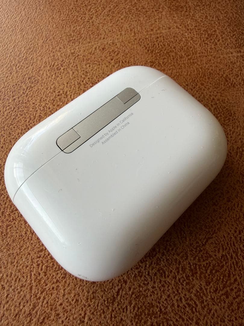 （純正）Apple AirPods Pro 3 ケース