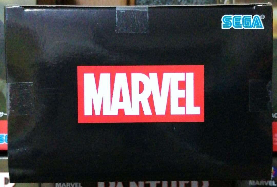 MARVEL ACT/CUT プレミアムフィギュア　ブラックパンサー　25個