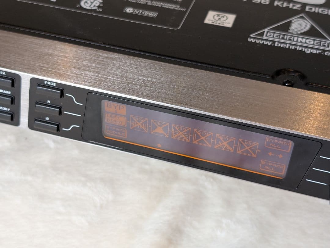 【美品USED】BEHRINGER DEQ2496 イコライザー