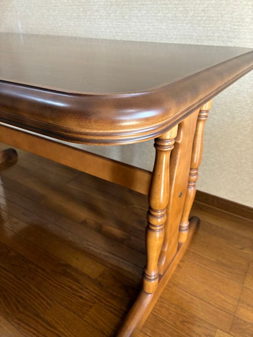 【カリモク】　コロニアル　ダイニングテーブル　クラシック karimoku