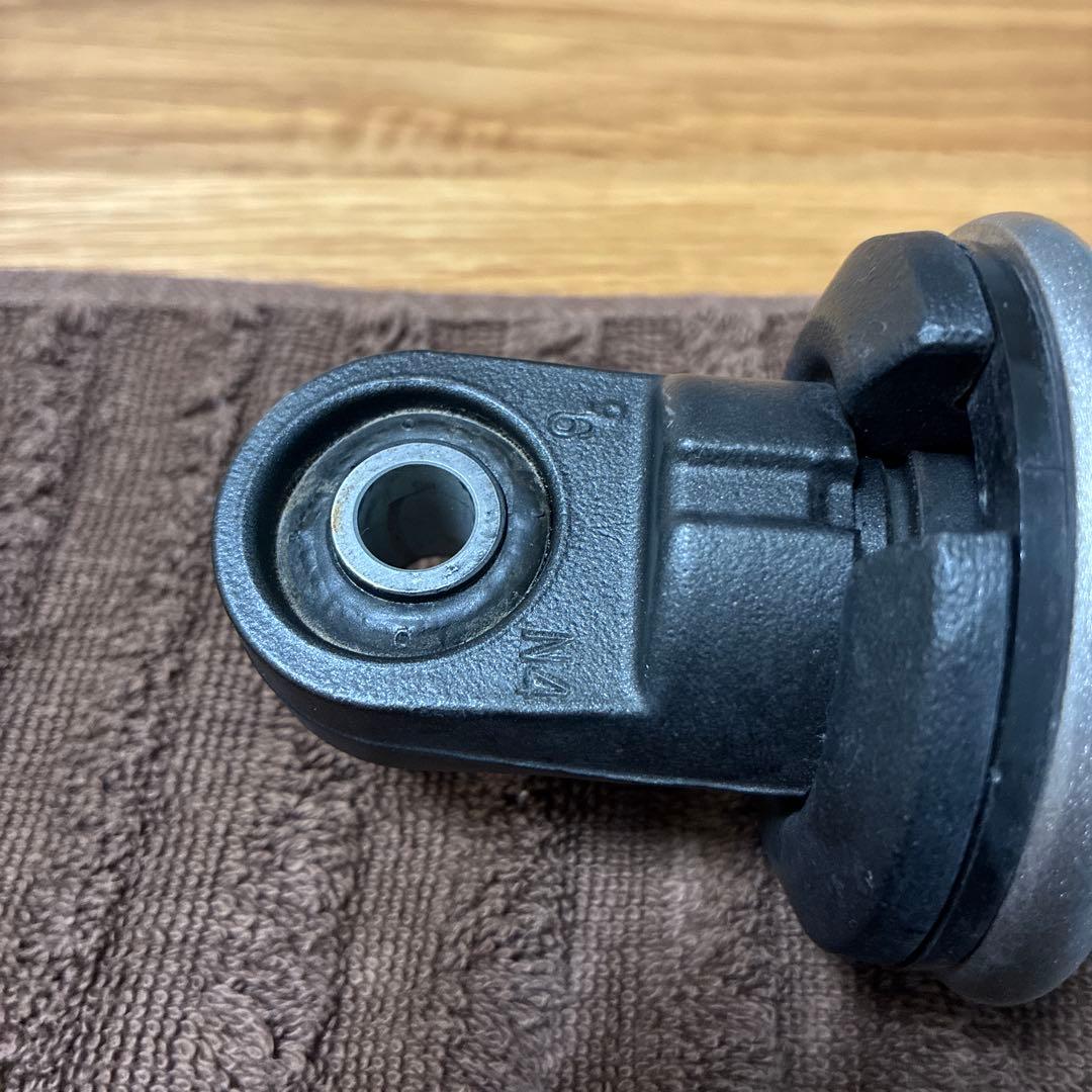 KYB サスペンション 2本セット