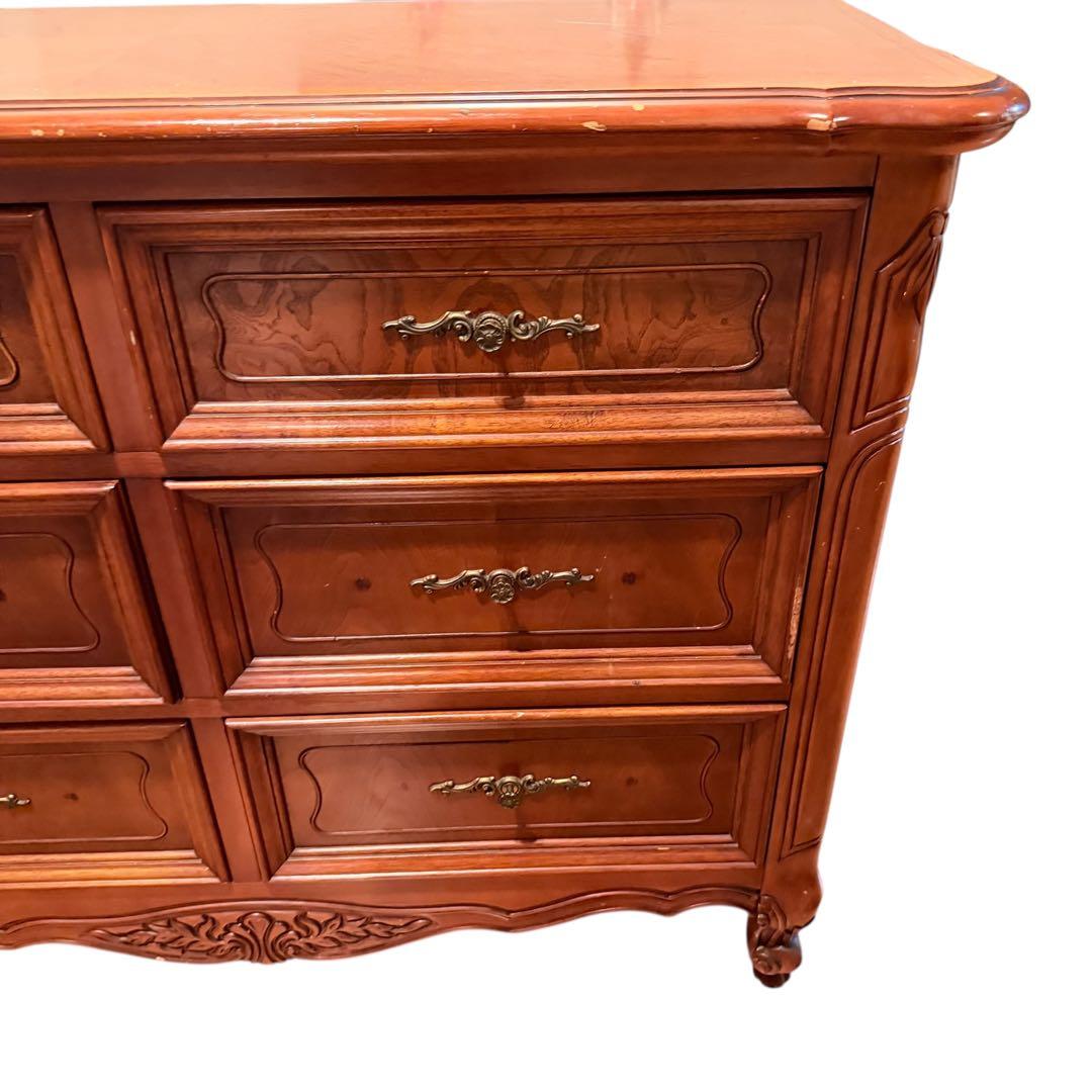 ヨーロッパ風　猫脚　チェスト　アンティーク調 タンス チェスト 衣装棚