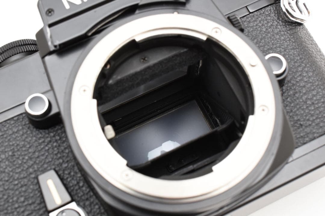 新品級 ニコン ニコマート EL ブラック フィルム　モルト新品交換済 M252